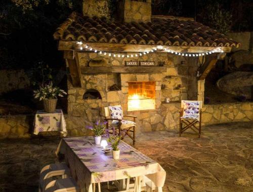 Amplio Chalet Con Piscina De Agua Salada Bbq