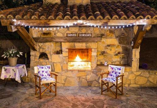 Amplio Chalet Con Piscina De Agua Salada Bbq