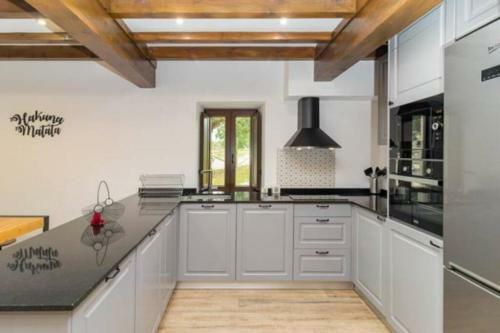 Espectacular Villa Rural En Cab�rceno