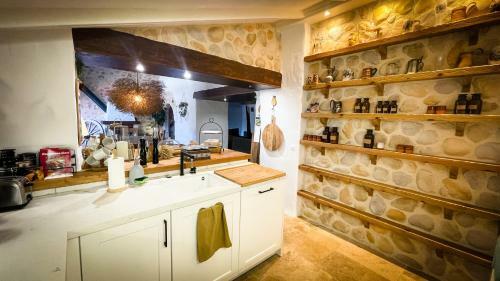 Casa Rural, Mol� De Les Pereres