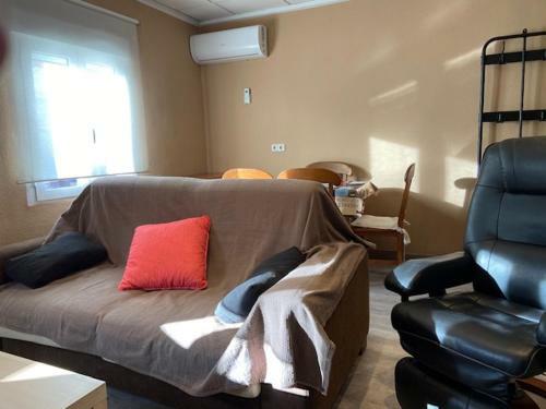 Cheap & Equipped Apartament Nearly Center