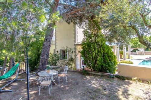 Les Canyes Cottage, Private Villa Resort