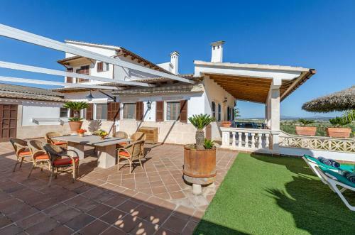 Yourhouse Son Perxa, Quiet Villa With Private Pool For 8 Guests