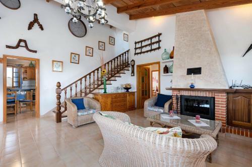 Yourhouse Son Perxa, Quiet Villa With Private Pool For 8 Guests