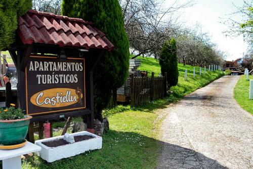 Apartamentos. Turis. Castiello
