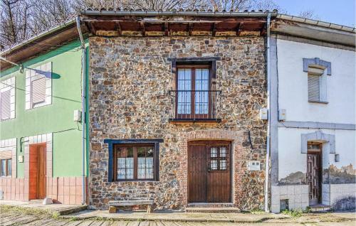 Amazing Home In El Lagar With 3 Bedrooms