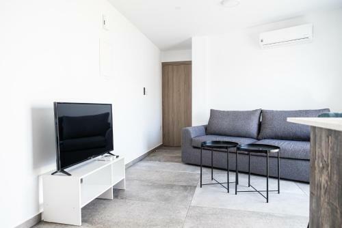 Gisele Hotel Apartments