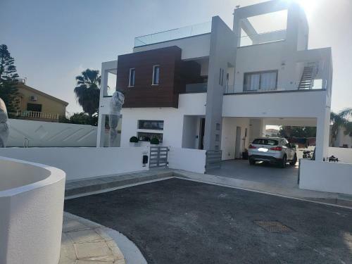 Georgimaria Azure Luxury Sea Villa