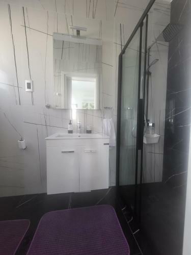 Georgimaria Azure Luxury Sea Villa