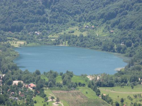 Hostal Guest House Bora?ko Lake