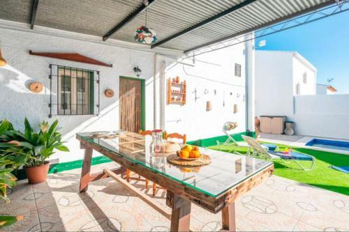 Villa Zalea Real -super Ideal Grupos, Piscina !