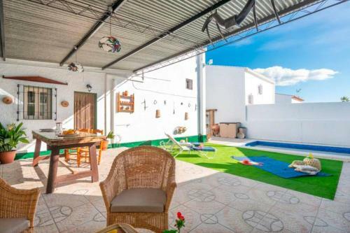 Villa Zalea Real -super Ideal Grupos, Piscina !