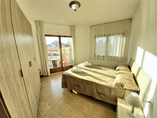 Apartamento Con Terraza Muy Cerca Del Mar
