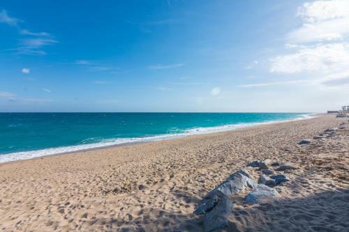 Apartamento Homeholidaysrentals Pineda II