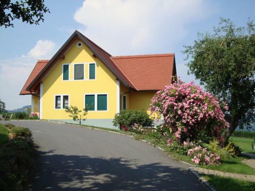 Agroturismo Weingut Winzerhof G�stezimmer Grebenz