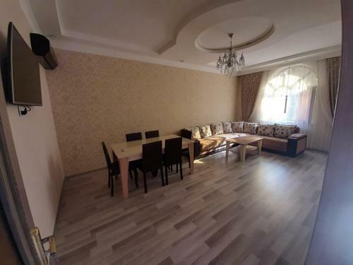Green Villa Nizami