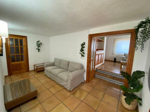 Espectacular Villa En La Nuc�a. Privacidad Total.