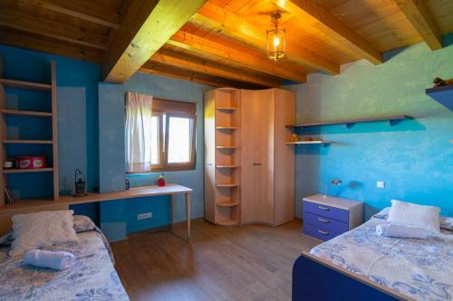 �nueva! Encantadora Casa R�stica, C�moda Y Amplia.