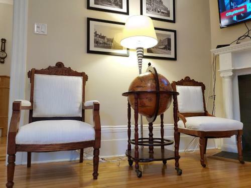 Bed & Breakfast No 1 Grafton Inn