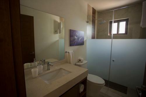 Ocean View 4 Br House- Beach, Private Pool&jacuzzi
