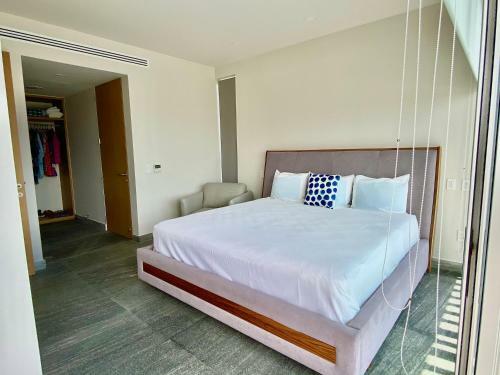 Apartamento Ocean View Condo - Beach, Pool & Jacuzzi!