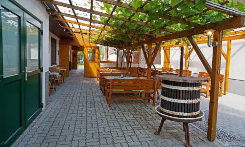 Apartamentos Apetlon'er - Heurigerpensionboehm