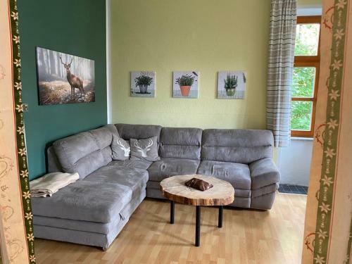Apartamento Ferienappartment Zum Gr�nen Hirsch