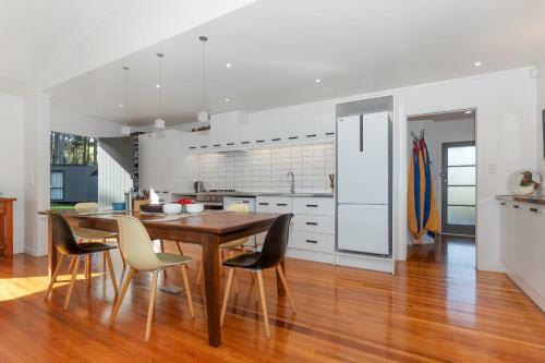 Sandy Bay Hideaway - Sandy Bay Holiday Home