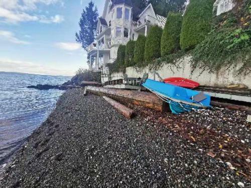 Hostal Rainbow Land Inn