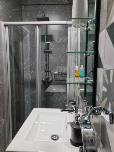 Kamaroporta Luxury Apartments