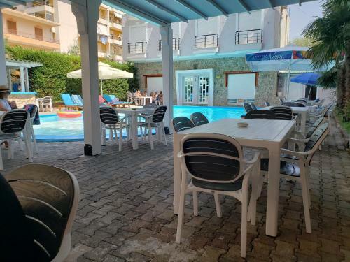 Orikum Apartments