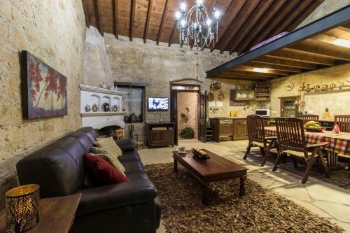 Dioni Palace By Agroholidays