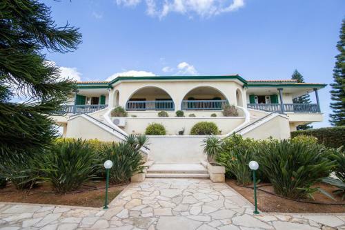 Villa The Strovilion Estate