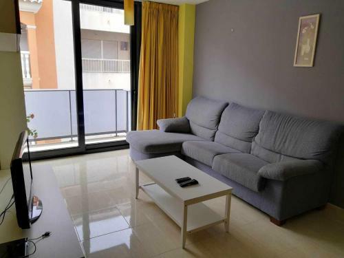 A H Rentals Col�n Apartamento C�ntrico Con Parking