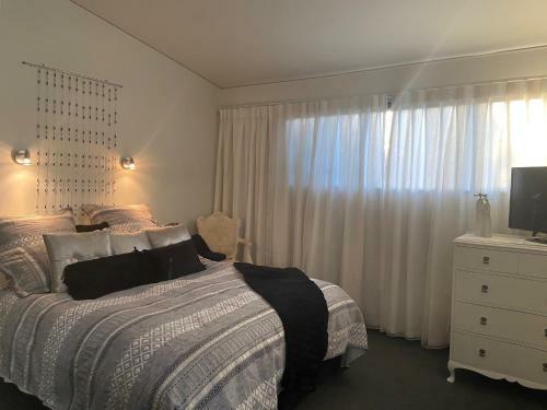 Apartamentos Maison Blue - Chic Inner City Townhouse