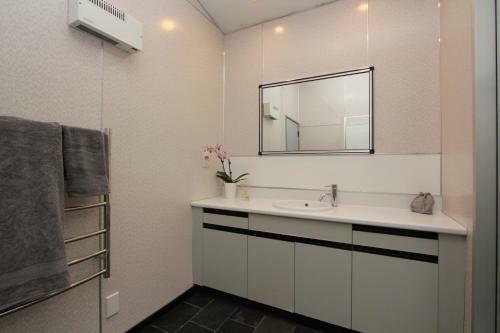 Apartamentos Maison Blue - Chic Inner City Townhouse