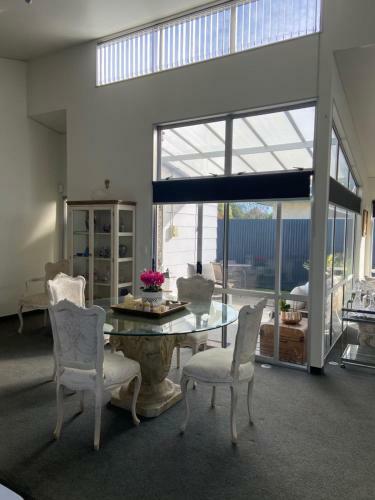 Apartamentos Maison Blue - Chic Inner City Townhouse