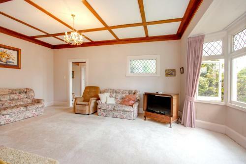 Gran's House - Napier Holiday Home