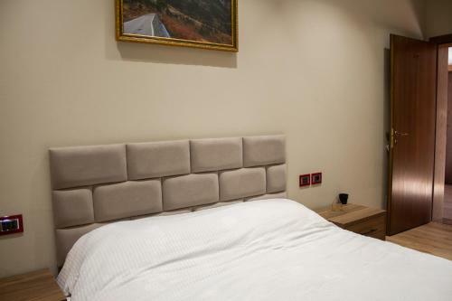 Hostal Iballe Guesthouse