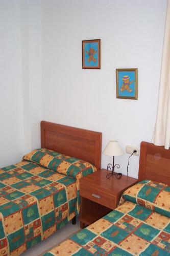 Apartamento En Primera L�nea de Playa Con Piscina Y Parking