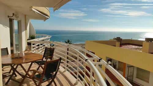 Apartamento Moderno En La Playa Norte de Pe��scola