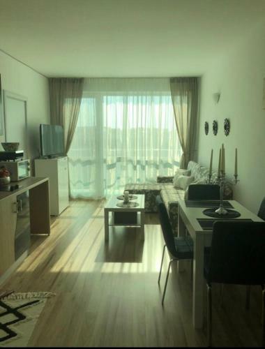 Apartamento Sch�ne 2 Zimmer Wohnung, 2 Min. Vom Strand Entfern
