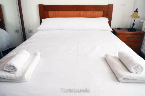 Apartamento Mar De Prellezo: Parking Y Piscina Comunitaria
