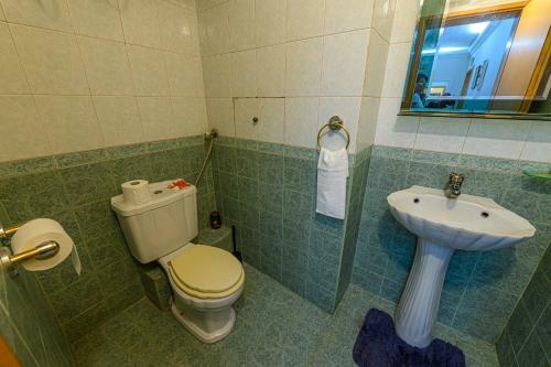Buda High Steps Sunny Apartment - 5min To Beach