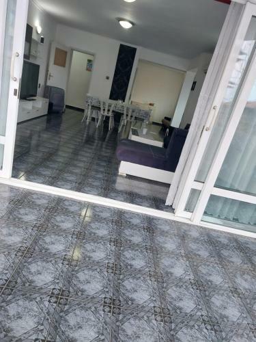 Apartamento White Home