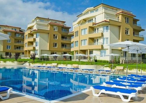 Apartamento ???????? Pines Beach Resort
