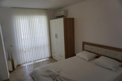??????????? ???????? - Sunbreeze Apartments