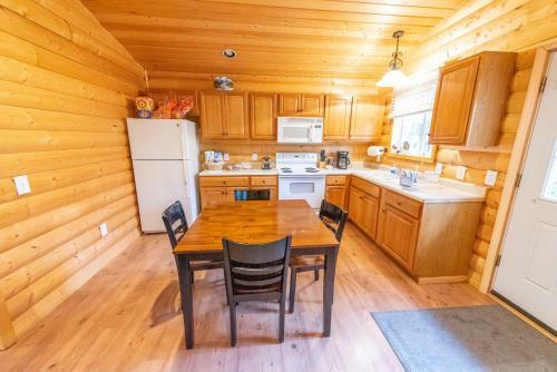 Caribou Cabin @ Aspen Hollow