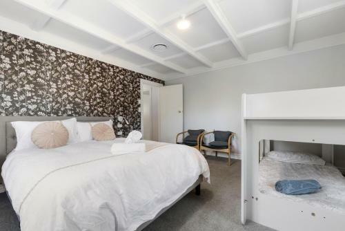 Absolutely Shore - Ngongotaha Holiday Home