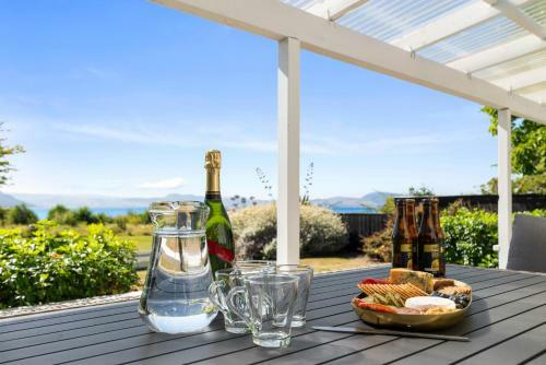 Absolutely Shore - Ngongotaha Holiday Home